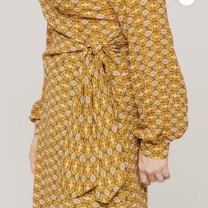 Long sleeved midi dress